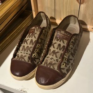 Michael Kors size 91/2M